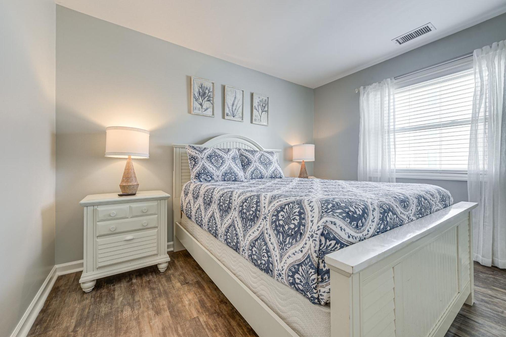 Sunny Seaside Condo With View - Walk To Beach Myrtle Beach Exteriör bild