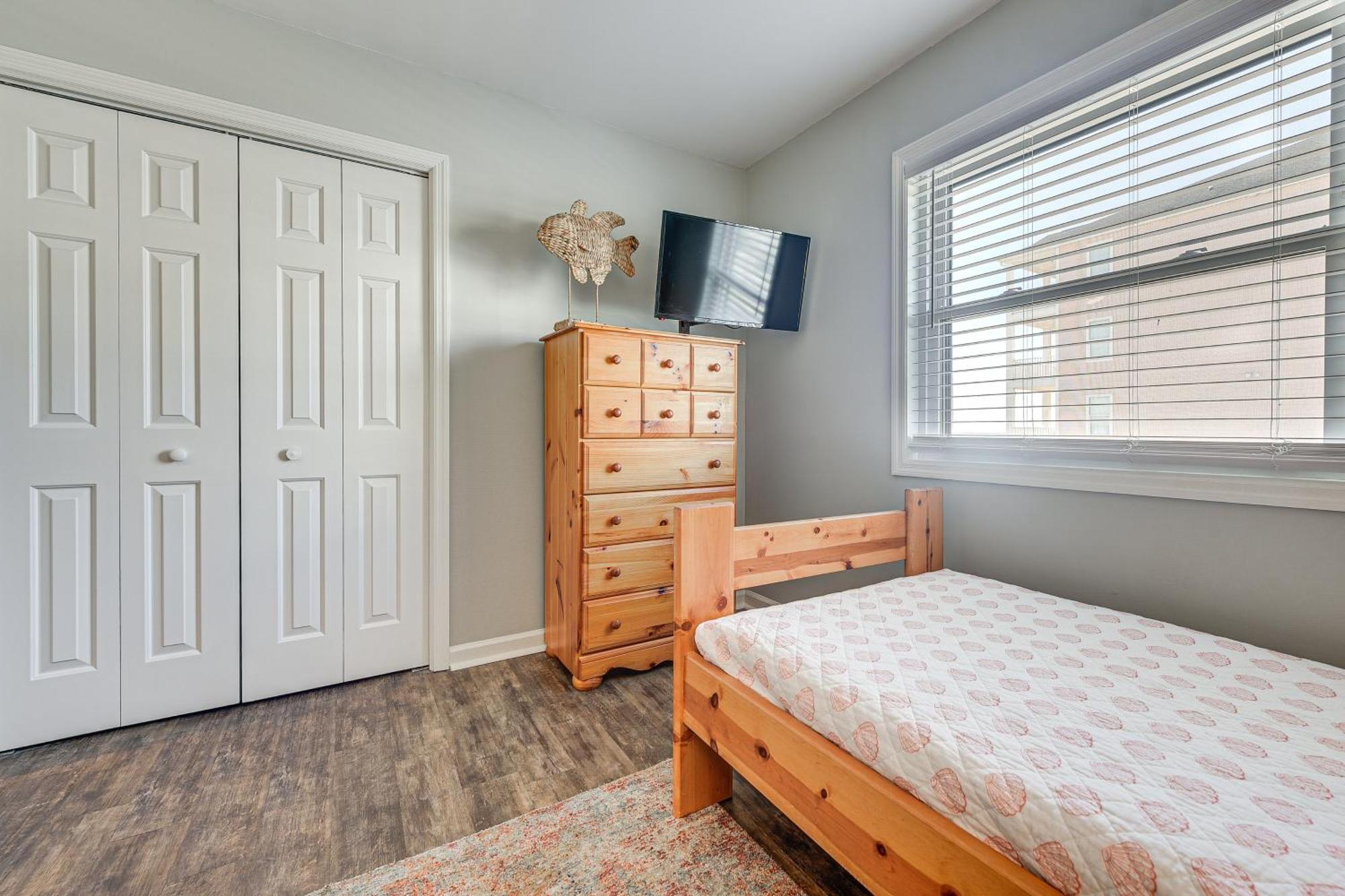 Sunny Seaside Condo With View - Walk To Beach Myrtle Beach Exteriör bild